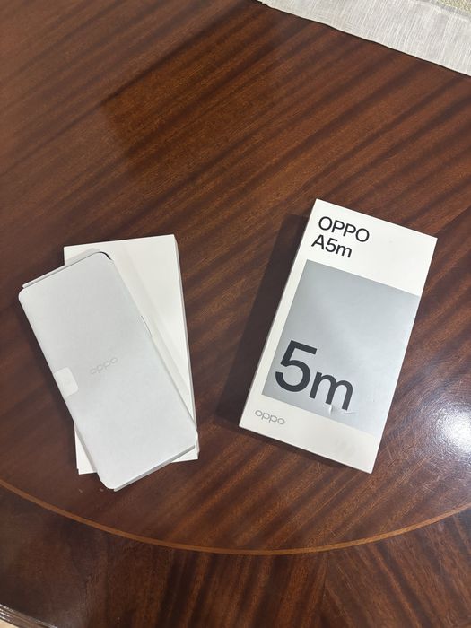 Vendo Oppo A5m nunca usado, em estado impecável.