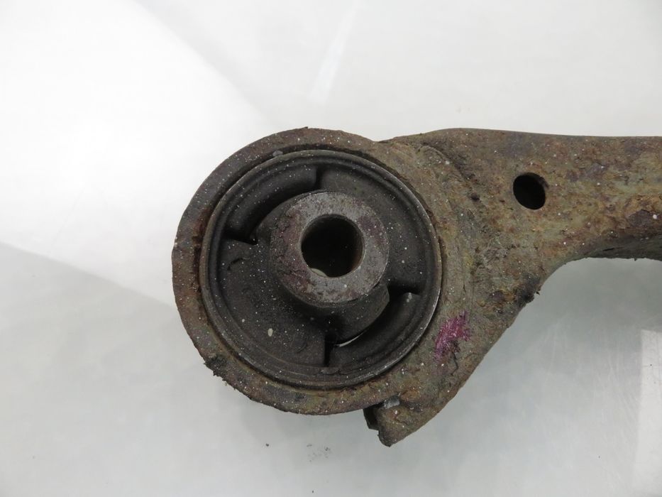 Wahacz Przedni Prawy Honda Fr-v (be)