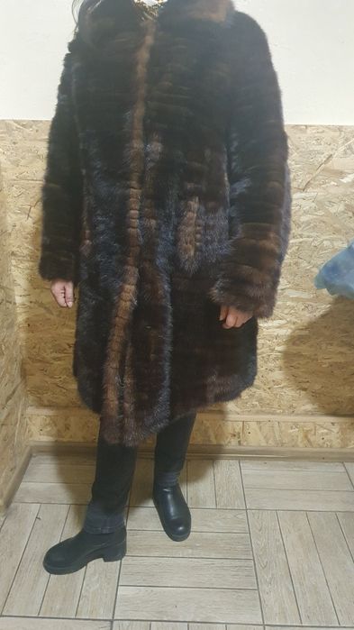 Шуба норкова коричнева.