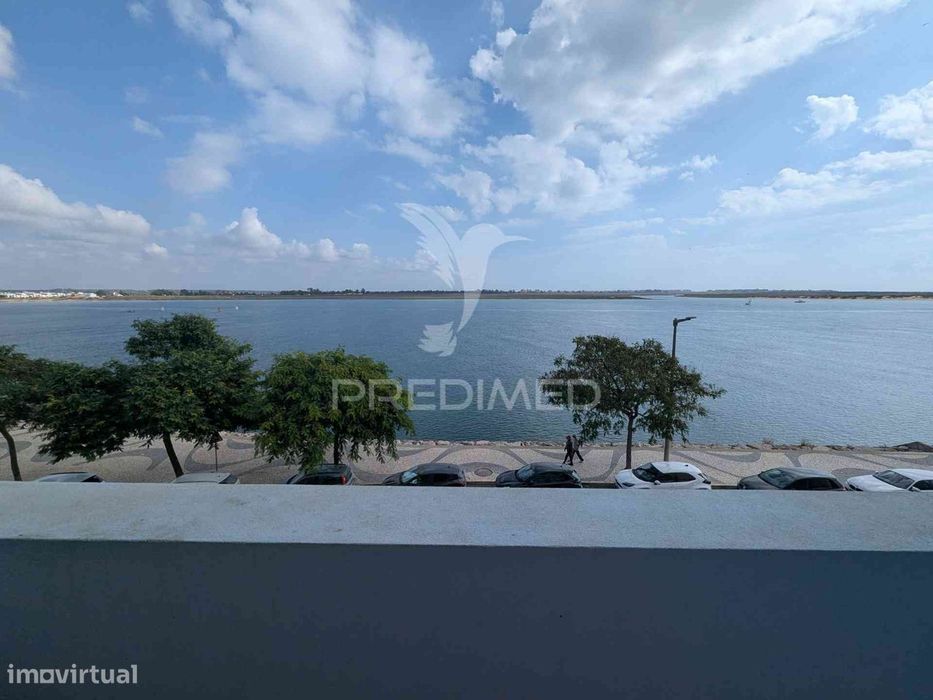 Apartamento T2 mobilado, vista de rio, arrendamento anual