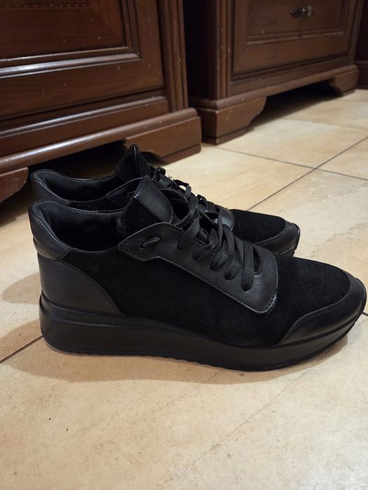 Кросівки жіночі 38р. шкіра, замш , ботінки, чоботи, туфлі