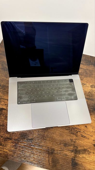 Macbook Pro 16” M1 MAX • 64GB RAM / 1TB SSD • Estado Impecável