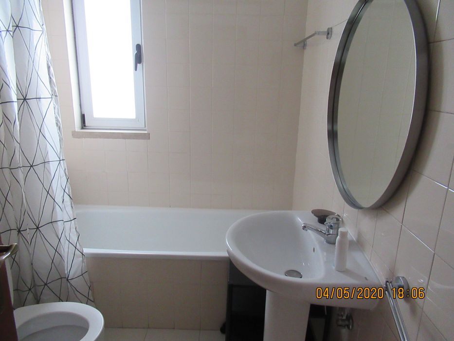 Apartamento T1 mobilado para arrendar nas Olaias perto Metro
