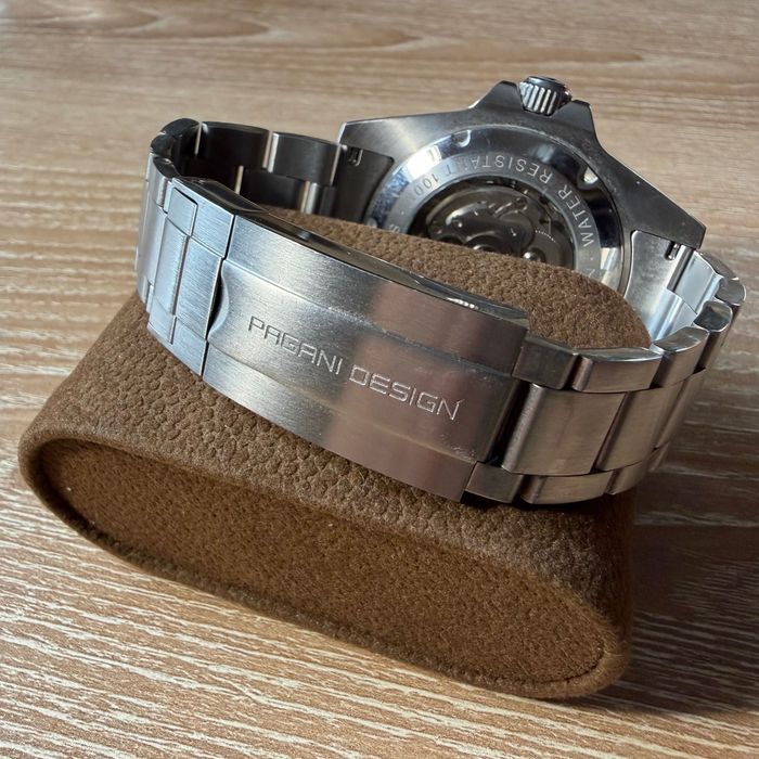 Pagani Design Submariner