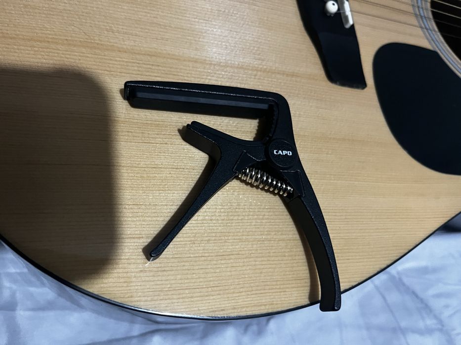 Guitarra acustica