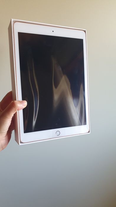iPad 8 Wi-Fi 32 GB Rose Gold