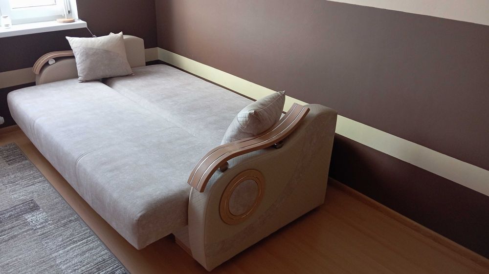 Wersalka z funkcją spania i fotelem