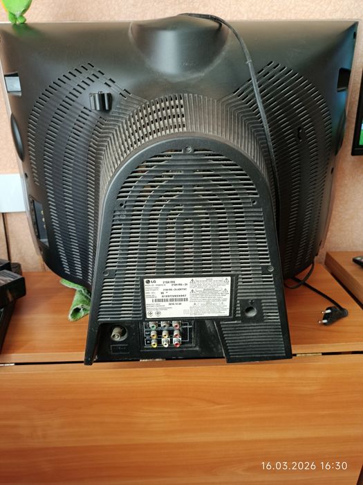 Телевізор Lg 21SA1RG в робочому стані