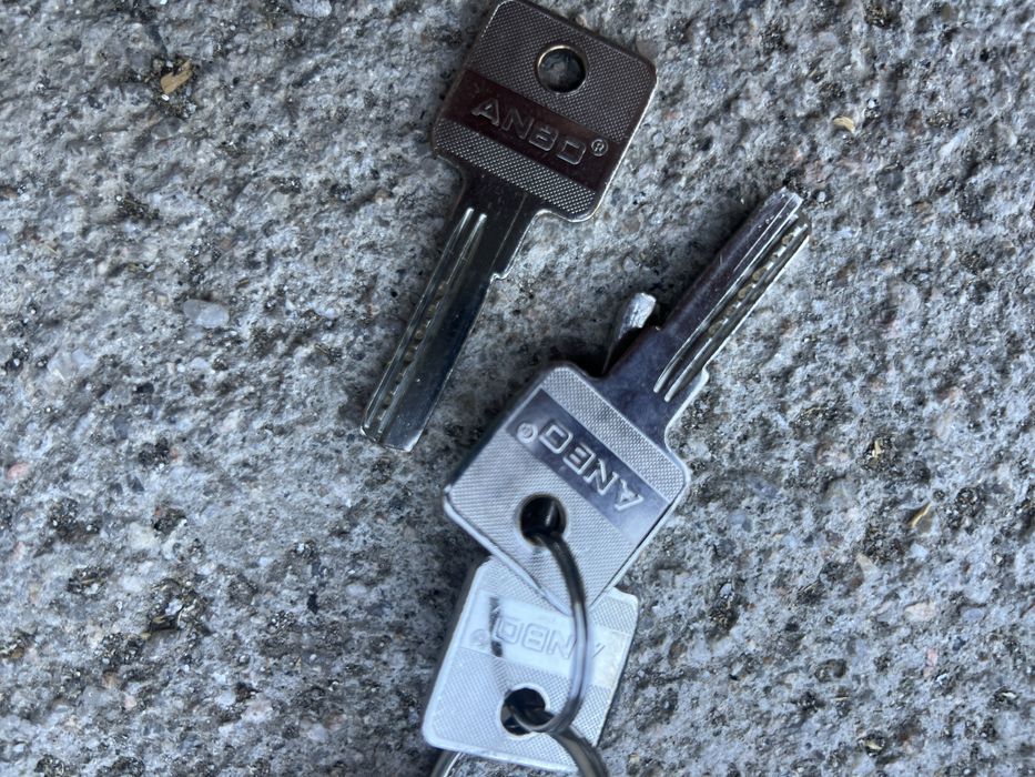 Yale Cilindro de Alta Segurança Níquel 30 X 70 Mm