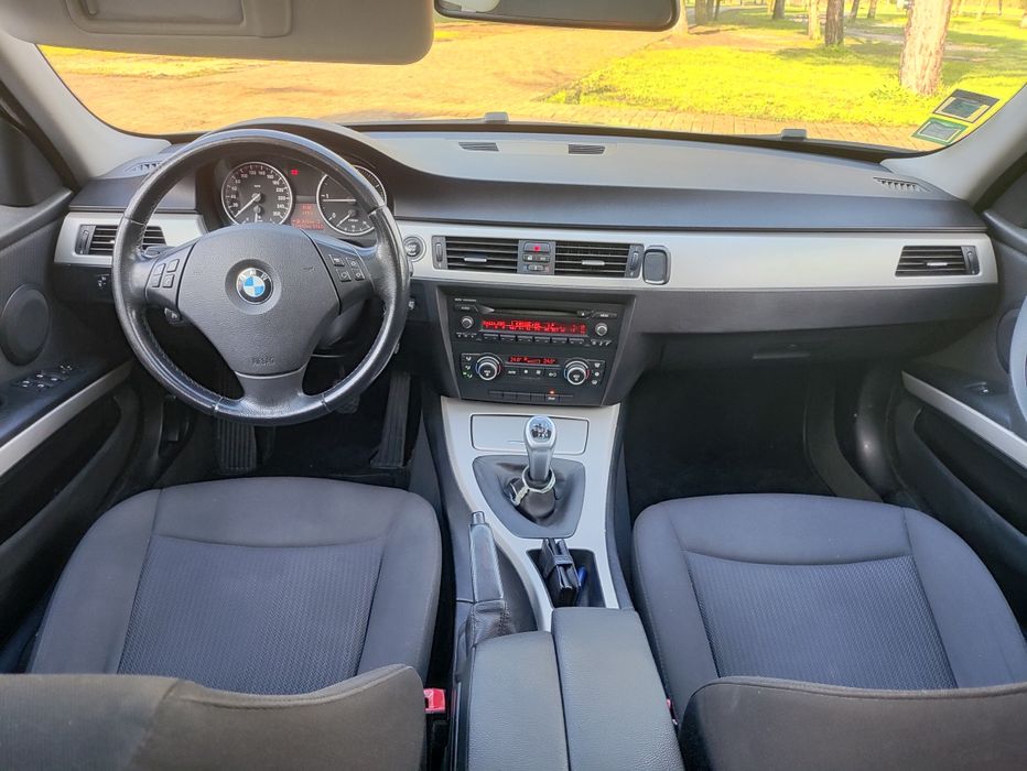 BMW 318D nacional teto panorâmico