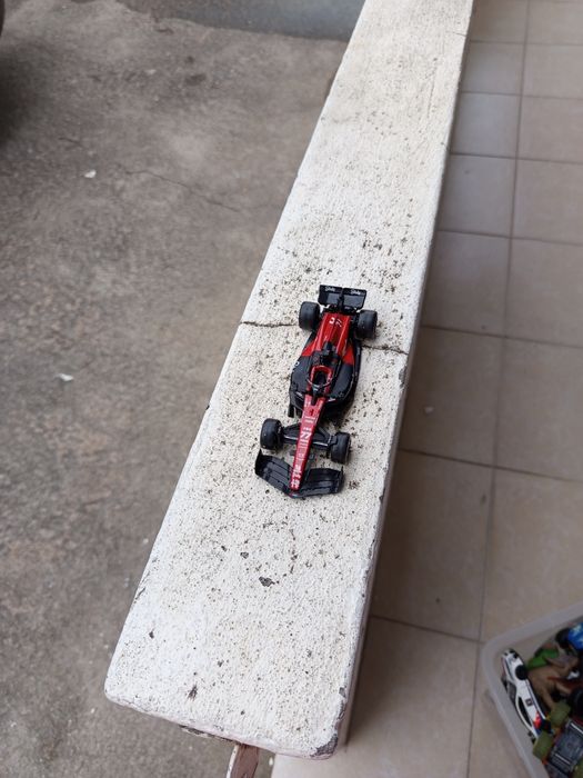 Carro F1  brinquedo como novo