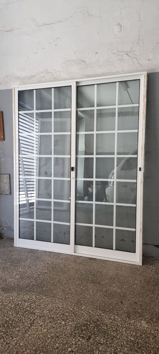 Janelas usadas de alumínio
