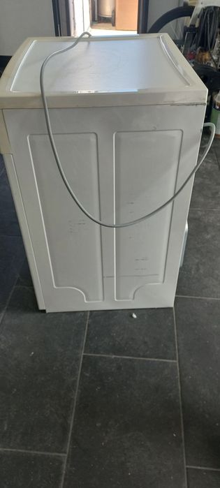 Maquina de secar roupa  usada muito poucas vezes  em Bom estado