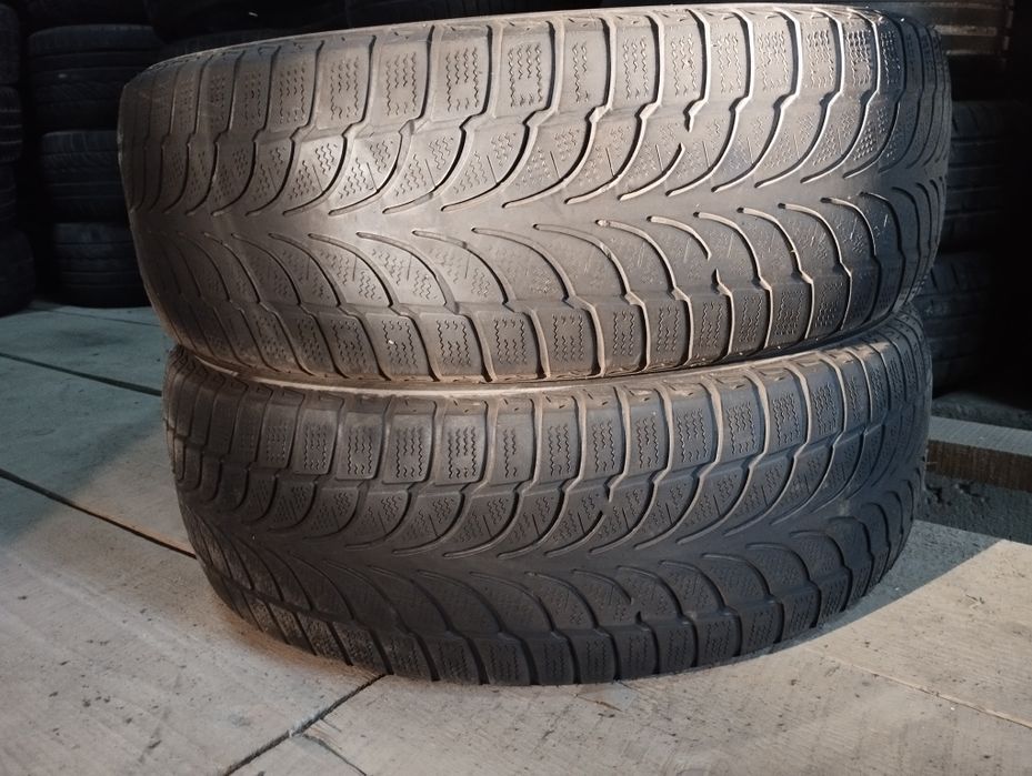Резина Шини r17 225*65 Bridgestone