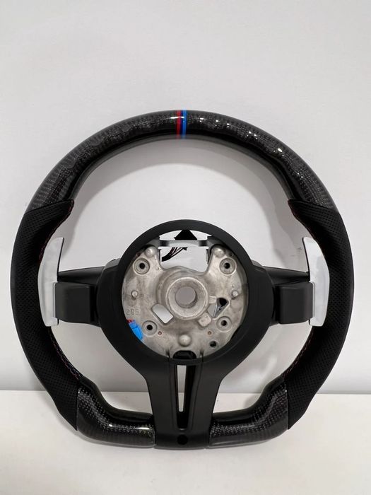Volante Carbono Pack M com patilhas Bmw F20/ F30 / F31