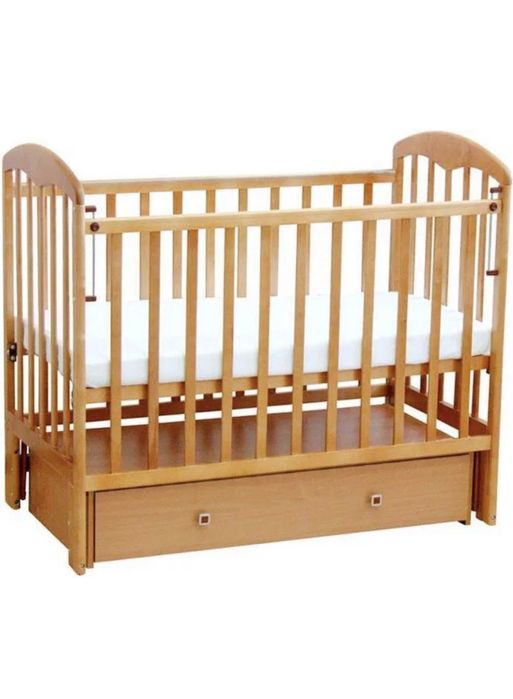 Детская кроватка с ящиком. В отличном состоянии!