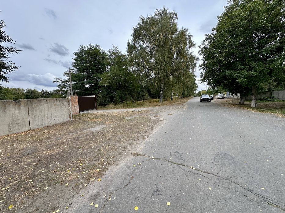 Продам приміщення 1500 + кв.м. Торг