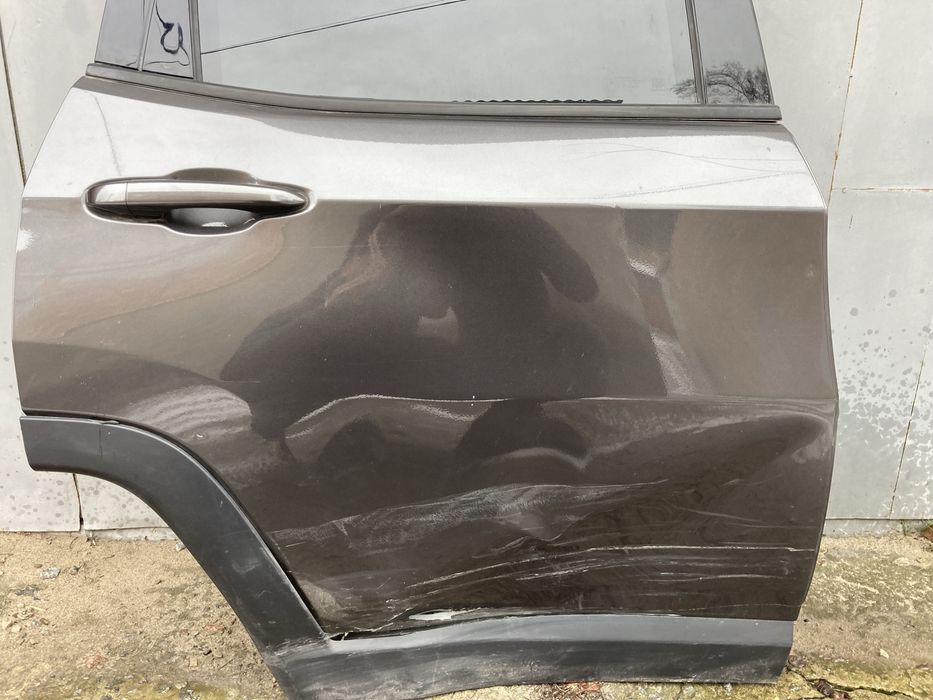 Дверь задняя правая Jeep Compass 2023,під ремонт