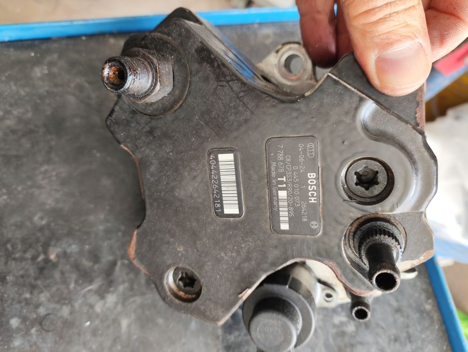 Bomba injetora  alta pressão BMW 330d 530d X5 X6