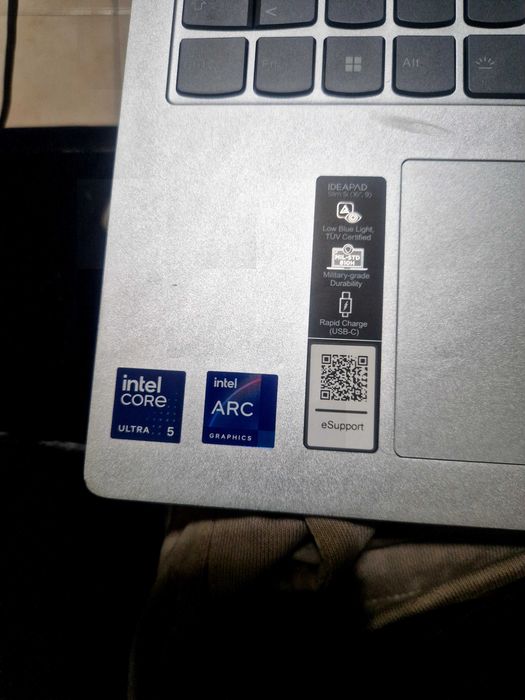 Laptop Lenovo i5 ultra. 32gb. 1Tb ssd. Intel Arc graphics