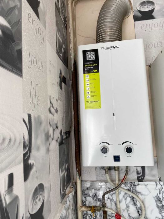 Продам 2-ка на Довженка