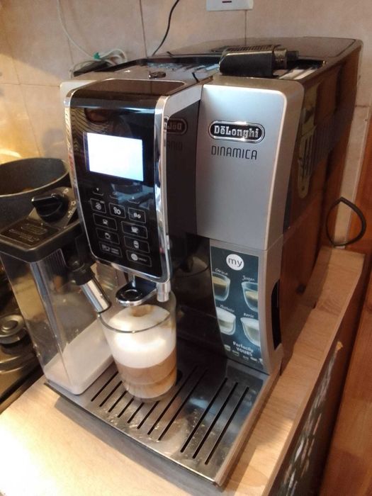 Ekspres automatyczny Delonghi Dinamica