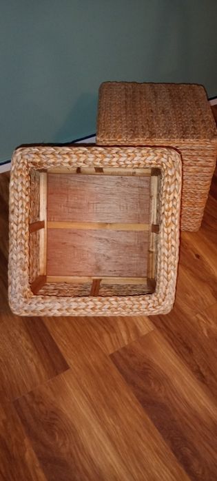 Pufy wiklinowe 43x43