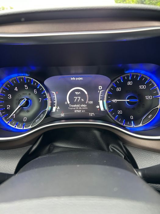 Chrysler Pacifica 3.6 Pacyfica benzyna 7 osób Monitory