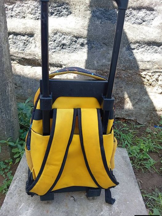 Mochila com rodinhas