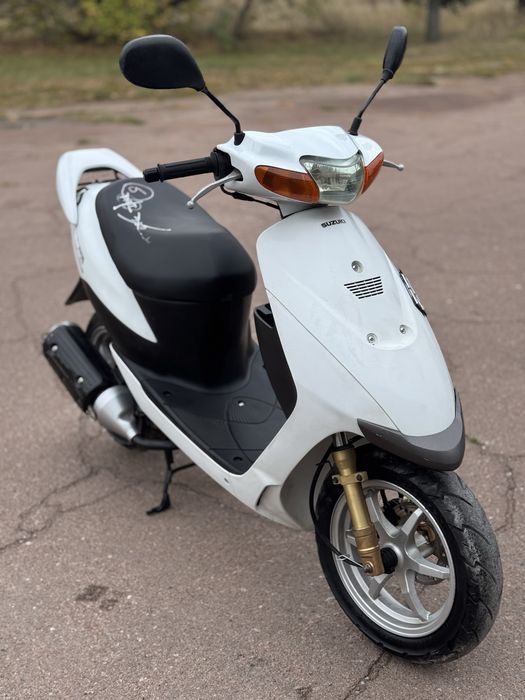 Скутер мопед Сузуки ЗЗ інчап спорт Suzuki ZZ INCN UP SPORT з контейнер