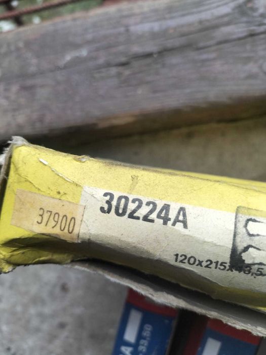 Łożysko 30224A .