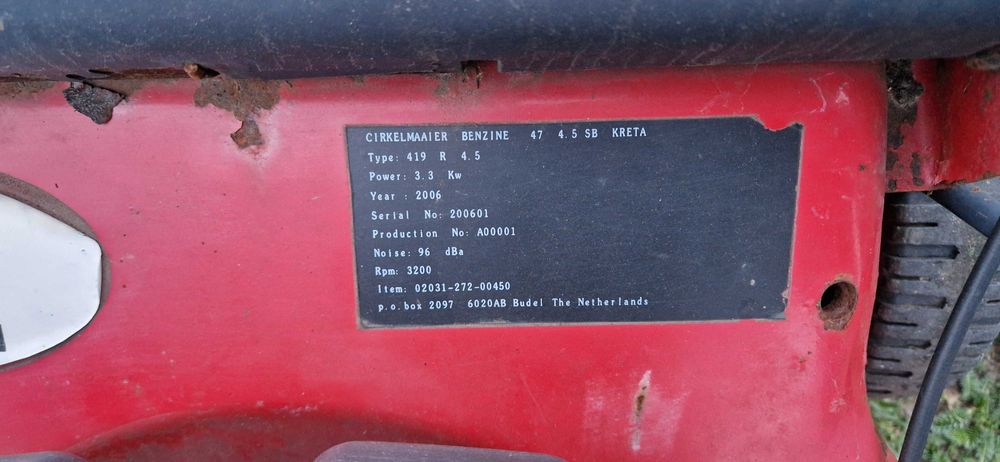 Kosiarki spalinowe uszkodzone z napędem 3 szt.