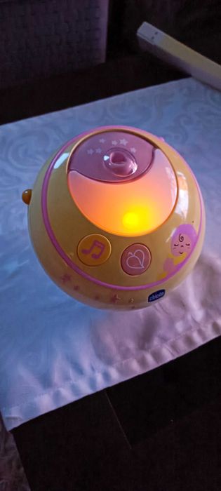 Mobile Chicco Carrossel Mágico das Estrelas rosa