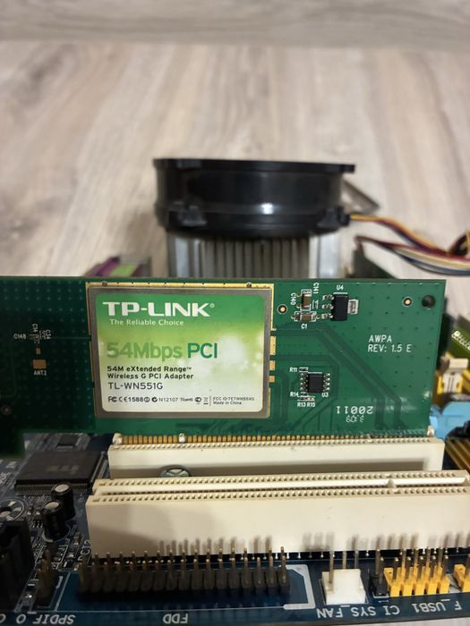 материнська плата GIGABYTE GA-G31M-ES2L