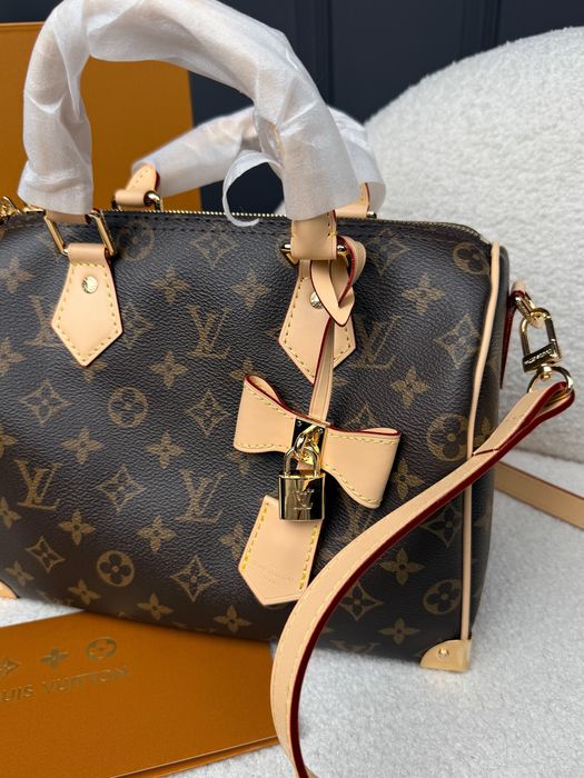 Сумка Louis Vuitton Speedy Bandouliete 25 Monogram Canvas