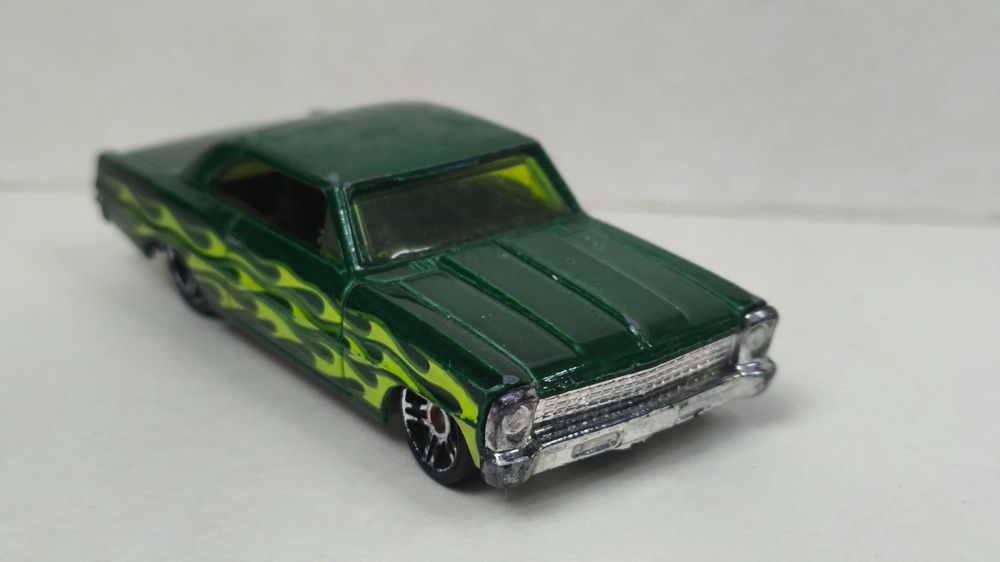 Машинка Chevrolet Nova 1966 Hot Wheels