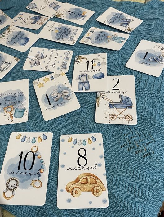 Набір фотокарток для фотосесії малюка