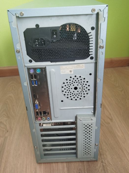 Komputer stacjonarny