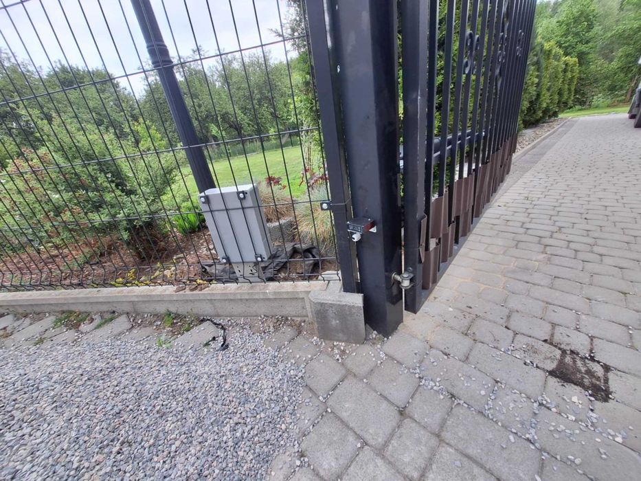 Montaz Automat Napęd silnik silowniki do bramy skrzydłowej Elektrob