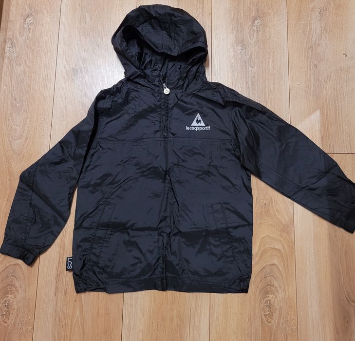 Kurtka wiatrówka czarna z kapturem Le Coq Sportif roz  6-7 lat 110cm