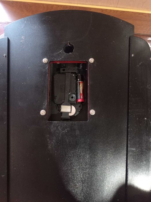 Годинник настінний REWA.