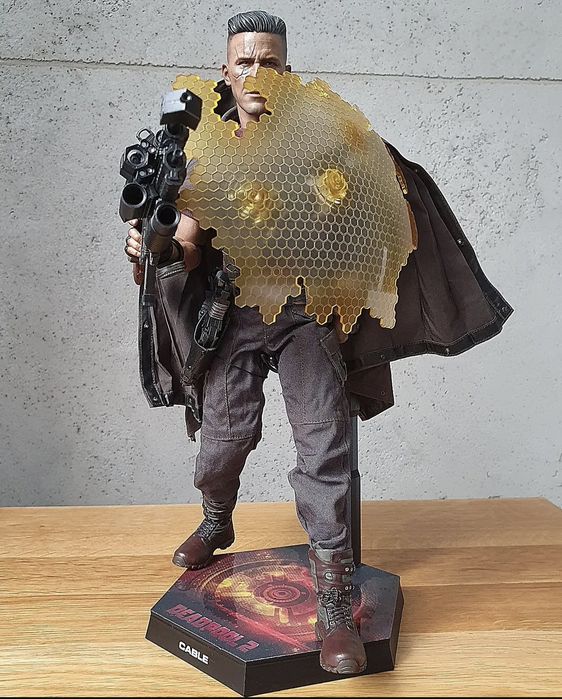 Cable / Deadpool - Hot Toys (Exclusive)