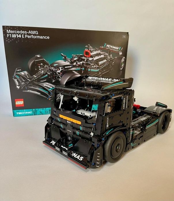 Mercedes-AMG F1 W14 E Performance (42171)