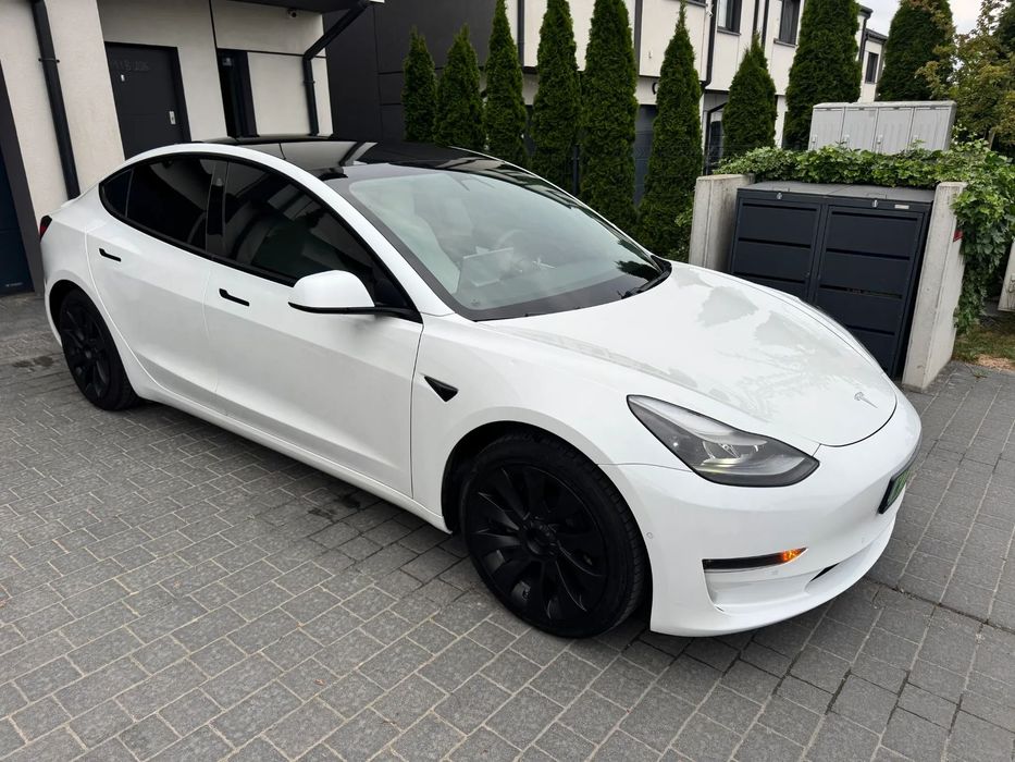 Tesla Model 3 Long Range AWD ! Biała perła ! Biały środek ! Faktura VAT23%