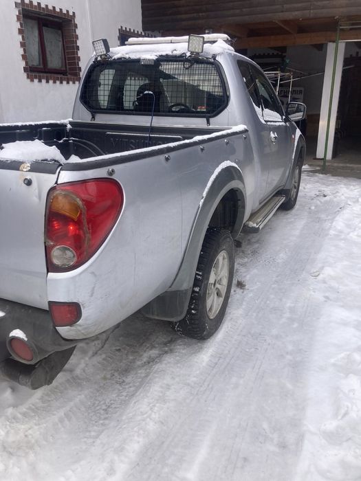 Продам авто Mitsubishi l200