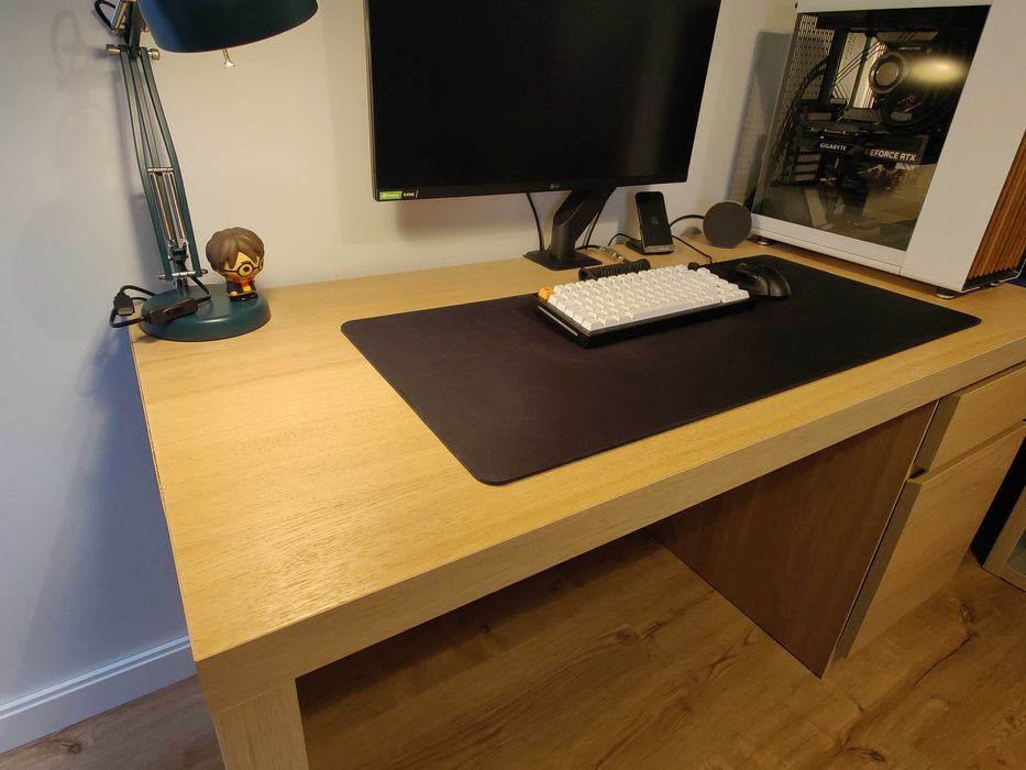 Secretária MALM IKEA - efeito carvalho
