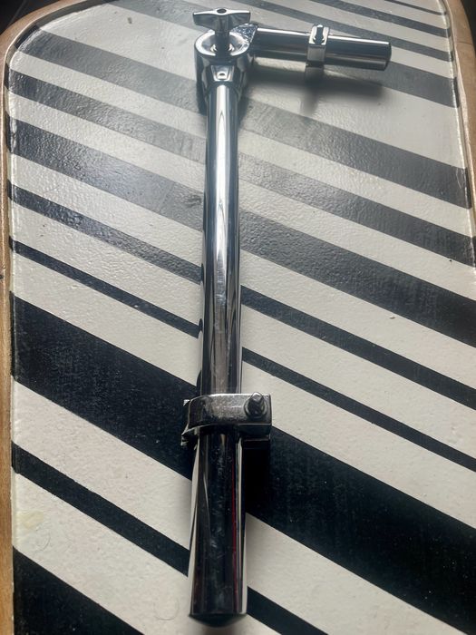 Suporte de timbalão Pearl - Tom Holder