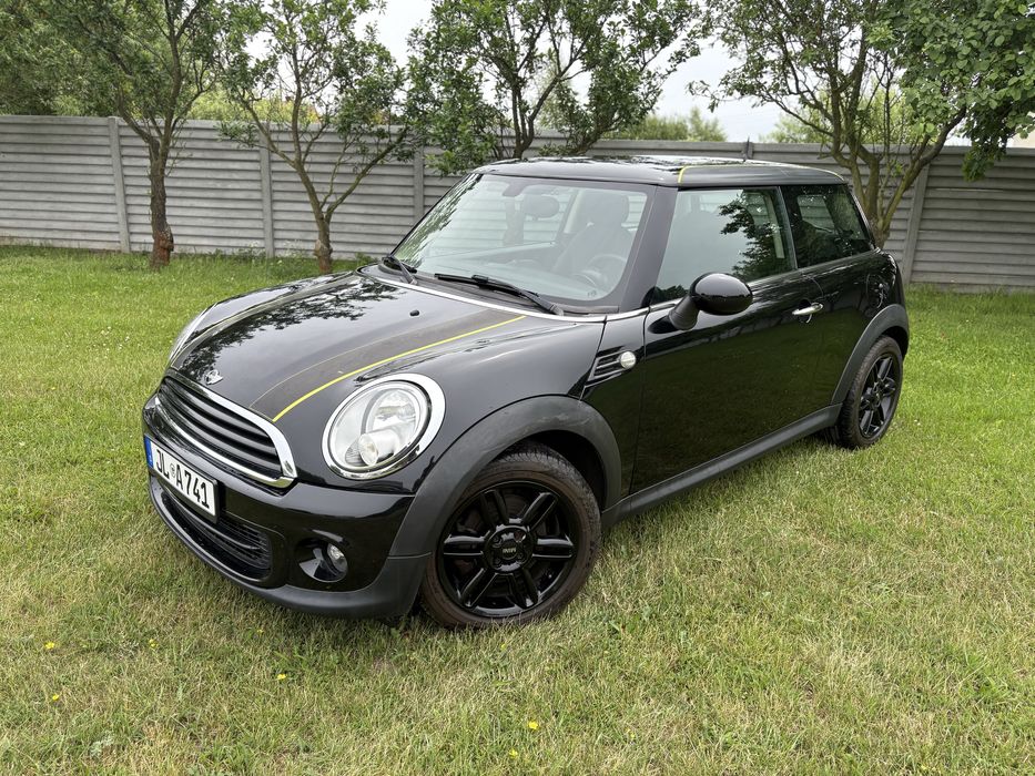 Mini One R56 1.6 benzyna 2013r czarny ladny alu16 180tys.km