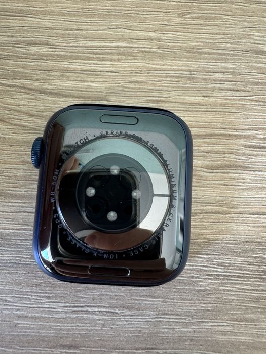 Aple watch series 6 ,40 mm
