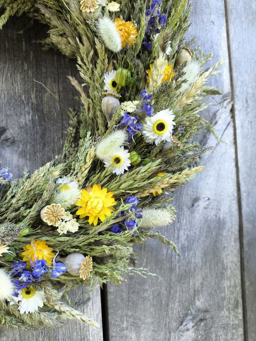 Віночок натуральний з сушених трав і квітів на двері/стіну